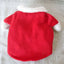 Rotes Weihnachtskostüm für Haustiere aus Fleece mit weißem Kragen und Ärmeln, festliches Santa-Outfit für Katzen und kleine Hunde