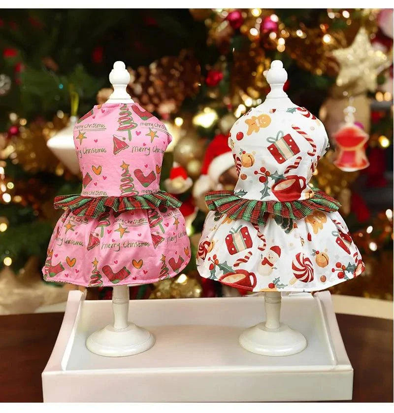 Weihnachtliches Hunde Kleid mit Schneemann und Tannenbaum Muster in Rot und Weiß Rosa Varianten