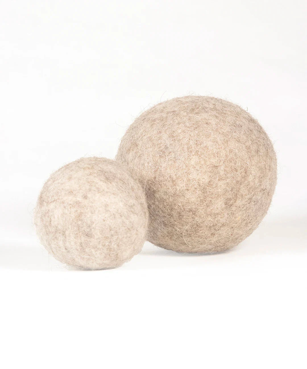 BUDDY. Hundespielzeug aus Wollfilz "Ball"